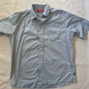 Wrangler Men's Casual Light Blue Button Down Shirt
